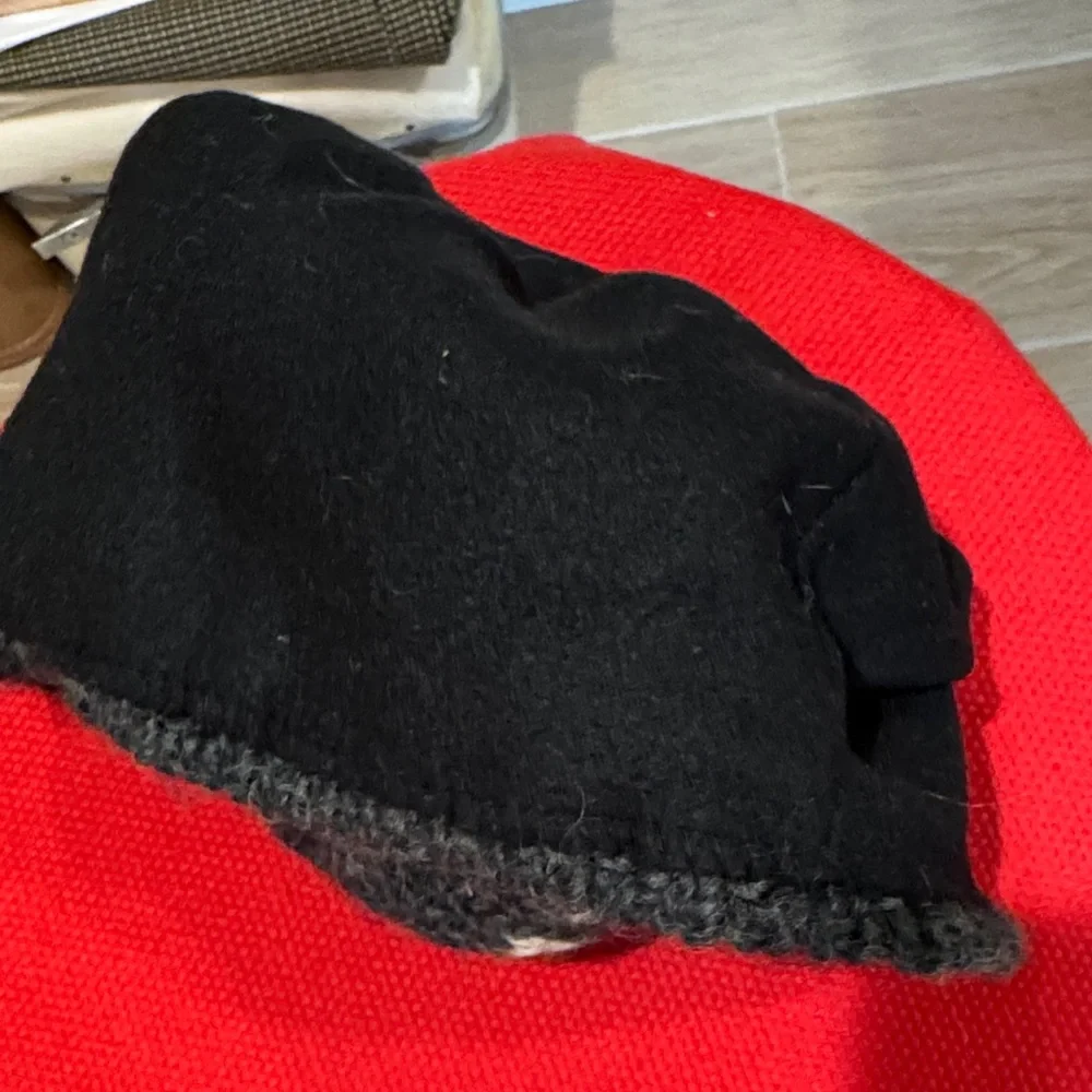 Classic Black and Cream Knit Hat - Picture 4 of 5